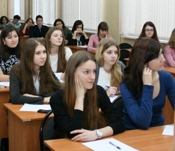 Nijniy novgorod devlet dil üniversitesi öğrencileri