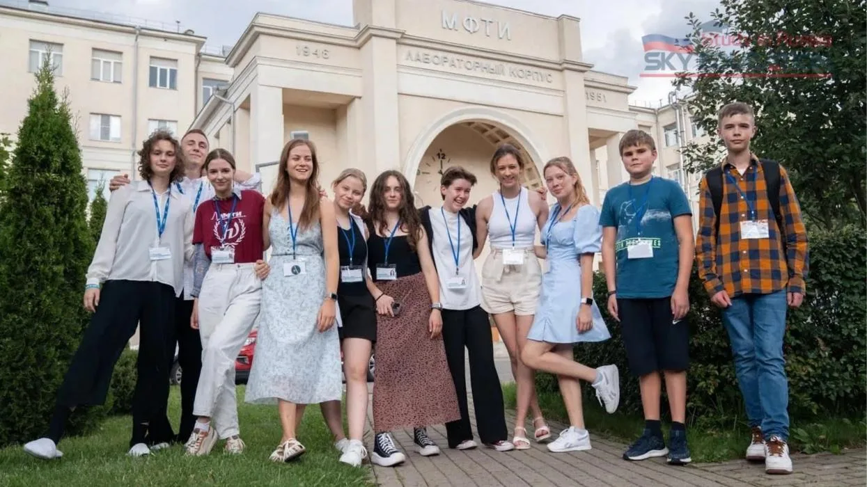 Moskova Fizik ve Teknoloji Üniversitesi MIPT Öğrenciler